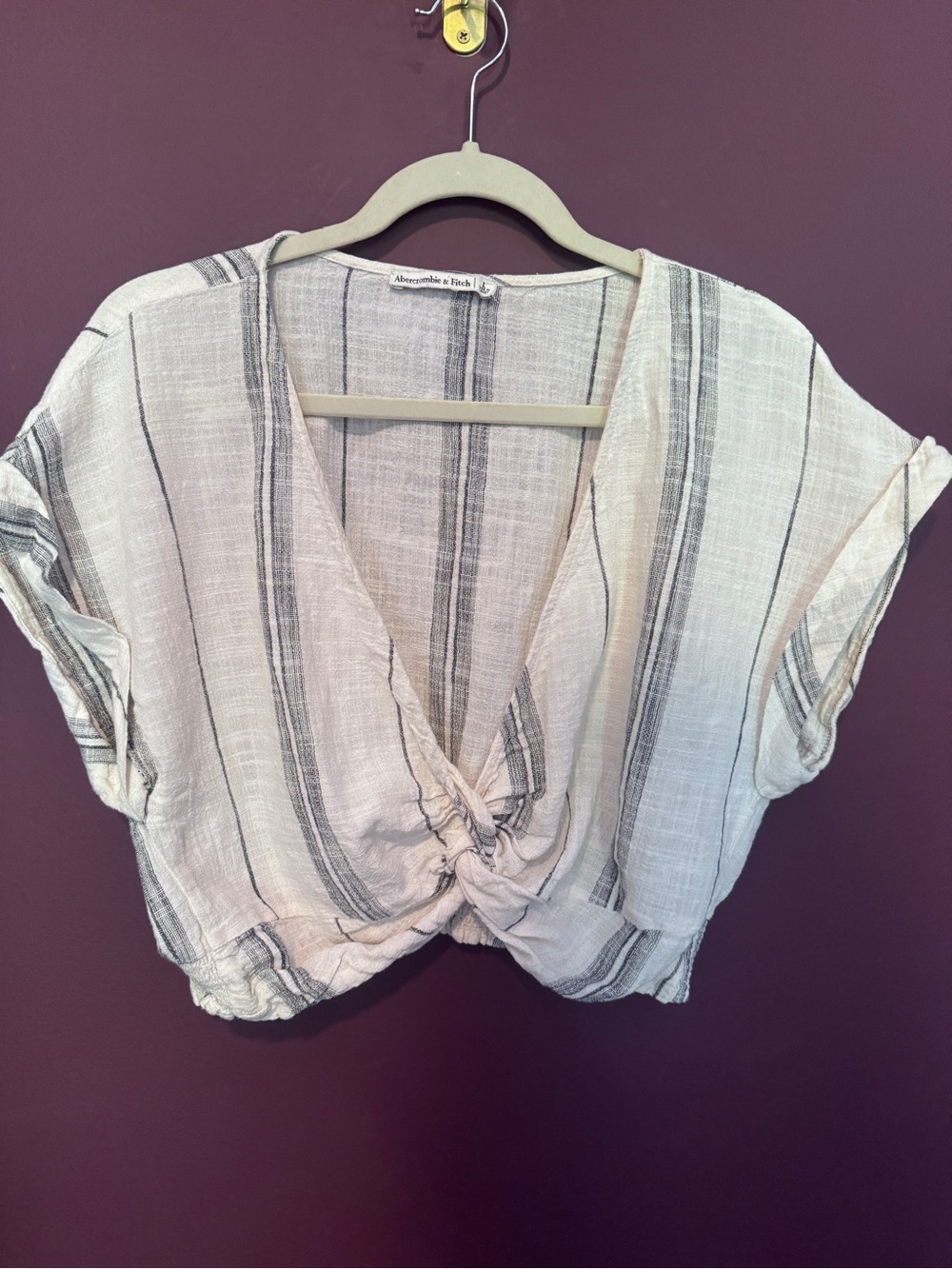Abercrombie & Fitch Cream Striped Knot-Front V-Neck Crop Top